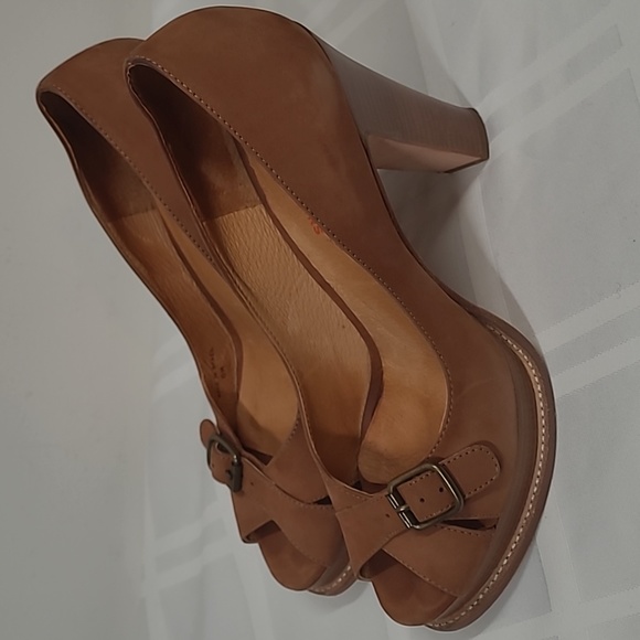 Kors Michael Kors Women's Peep Toe Heels - Picture 6 of 11